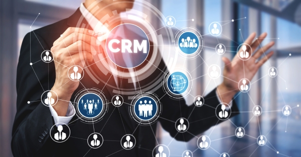 מהי מערכת CRM וכיצד היא יכולה לעזור לכם לנהל קשרי לקוחות?
